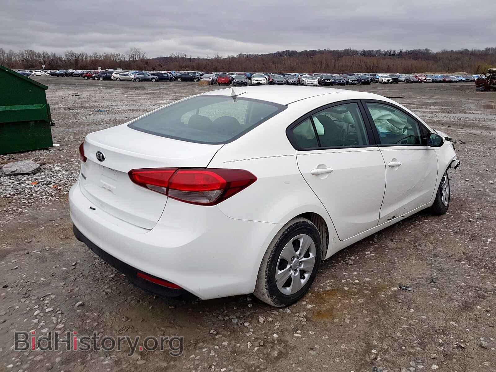 2017 KIA FORTE - VIN: 3KPFK4A70HE035552 - Фото 4