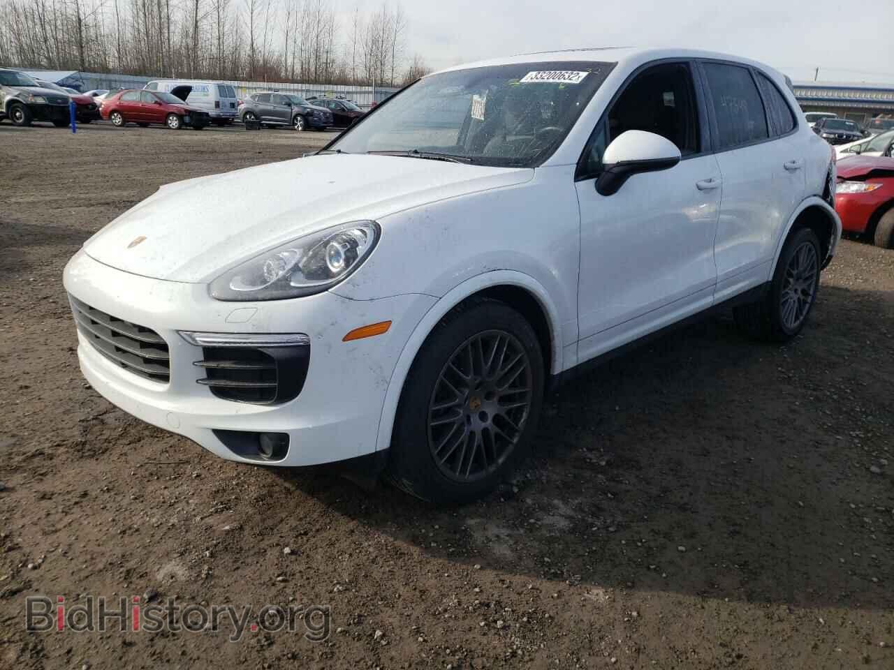 2017 PORSCHE CAYENNE - VIN: WP1AA2A23HKA89803 - Photo 2
