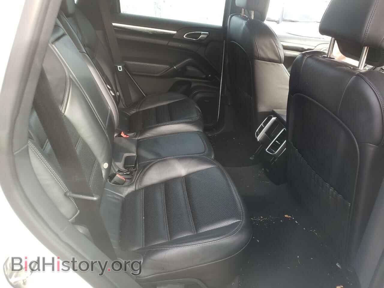 2017 PORSCHE CAYENNE - VIN: WP1AA2A23HKA89803 - Photo 6
