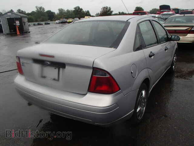 2007 FORD FOCUS - VIN: 1FAFP34N27W274830 - Photo 4