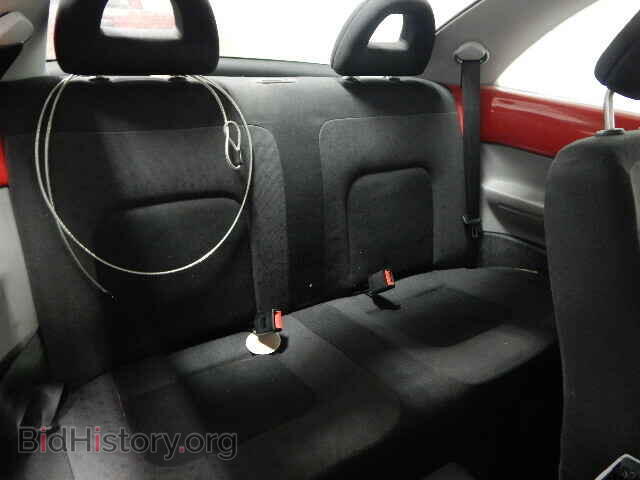 2000 VOLKSWAGEN BEETLE - VIN: 3VWCA21C8YM466988 - Фото 6