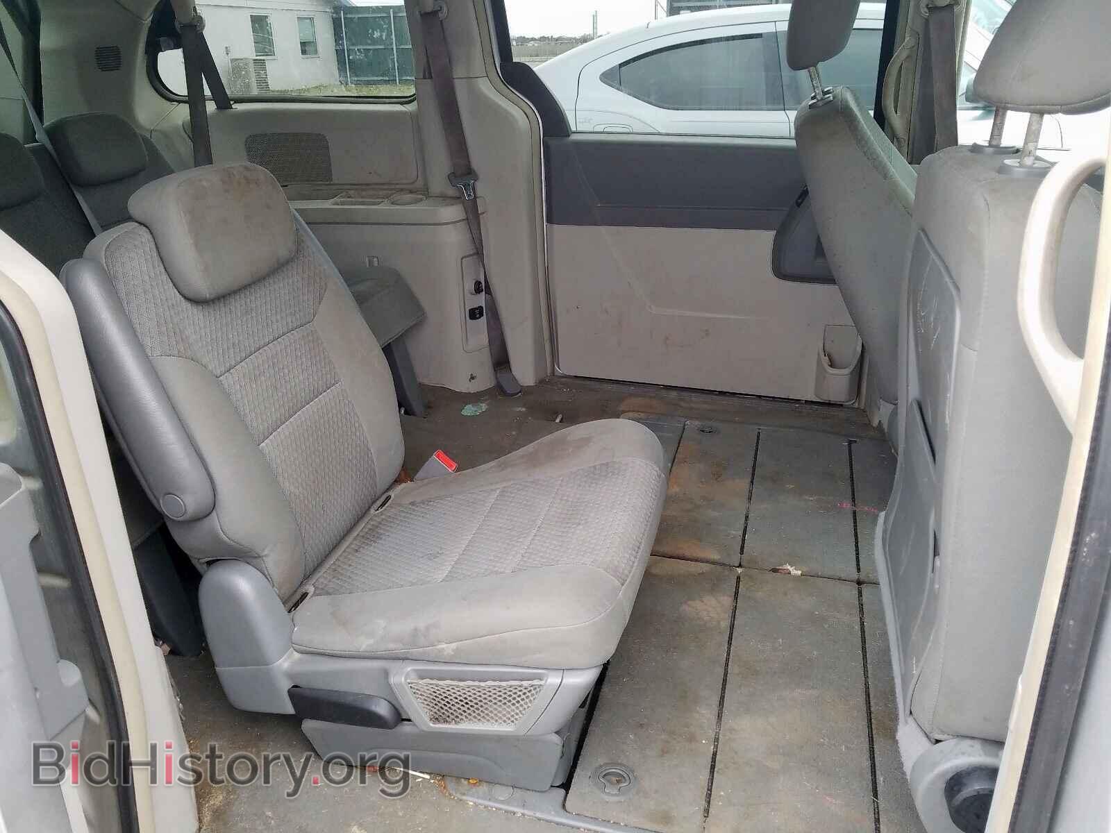 2008 CHRYSLER MINIVAN - VIN: 2A8HR54P68R762272 - Фото 6