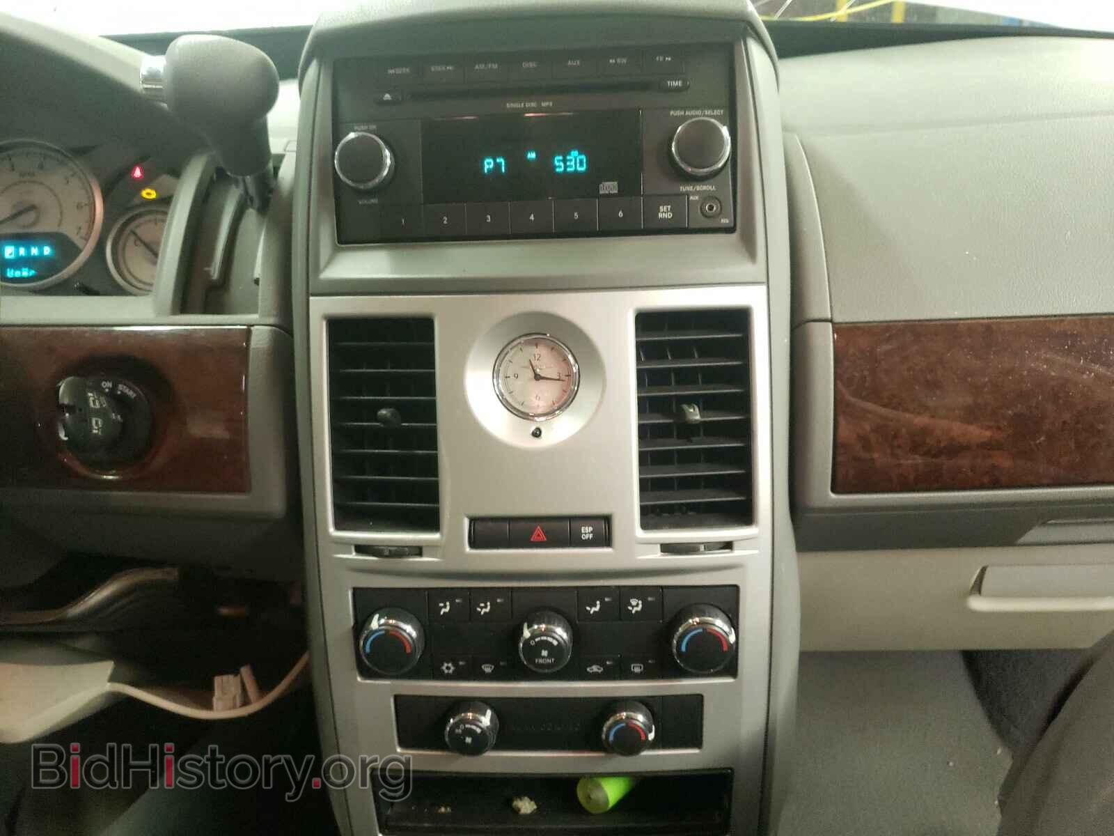 2010 CHRYSLER MINIVAN - VIN: 2A4RR4DE1AR149268 - Фото 9