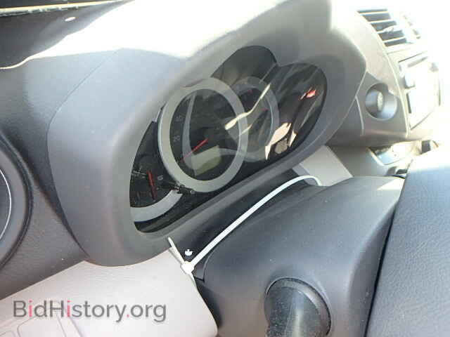 2012 TOYOTA RAV4 - VIN: 2T3BF4DV5CW211702 - Photo 8