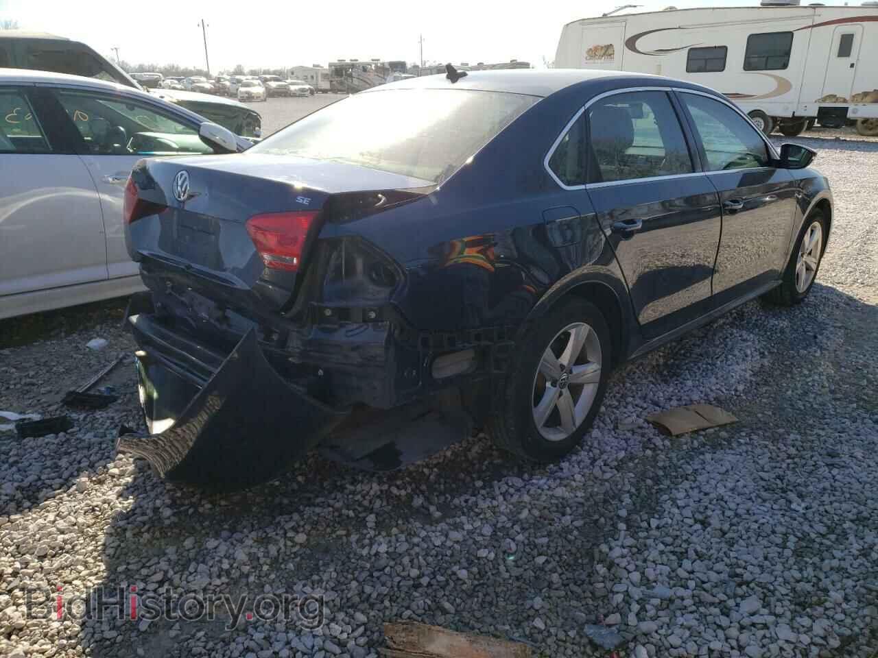 2012 VOLKSWAGEN PASSAT - VIN: 1VWBP7A33CC032172 - Фото 4