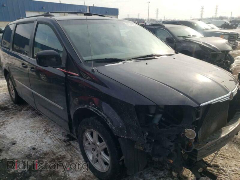2010 Chrysler MINIVAN Town & COU (VIN 2A4RR5D17AR149732) — фото 1 из 10, Copart, повреждение: передняя часть