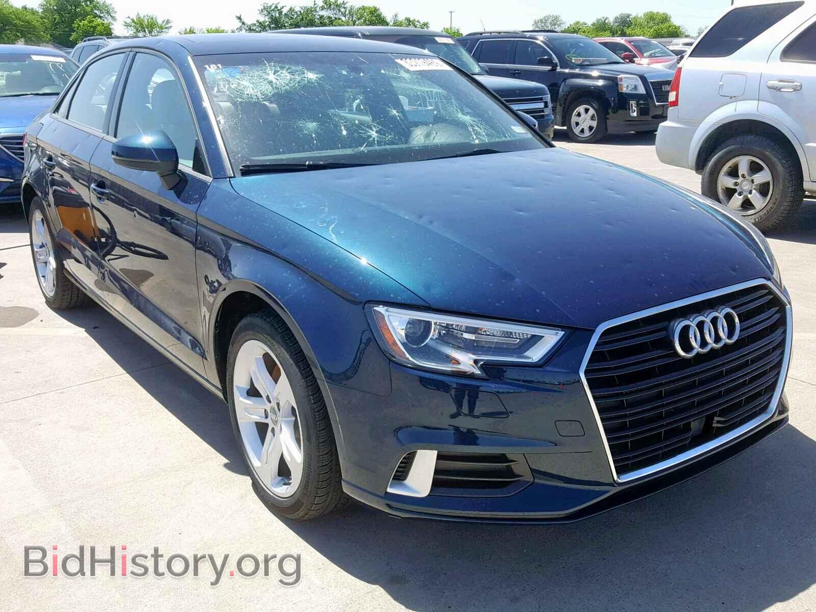 Photo WAUAUGFF0J1054422 - AUDI A3 2018