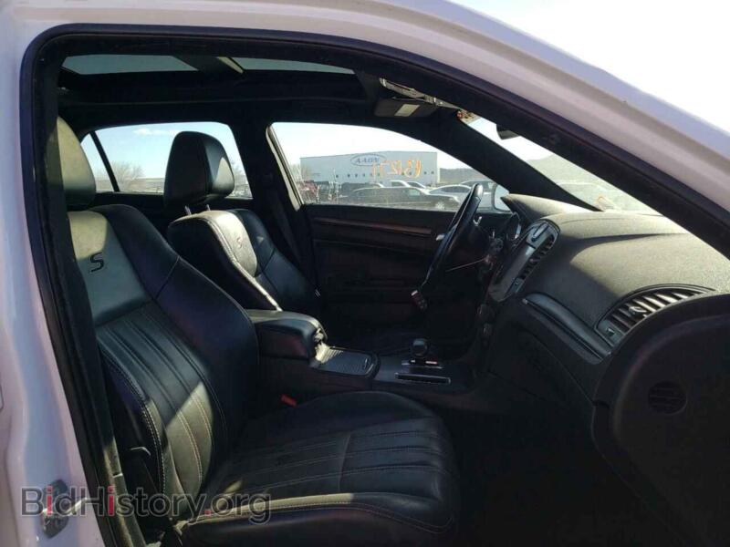 2014 Chrysler 300 (VIN 2C3CCAGG6EH374360) — photo 5 of 10
