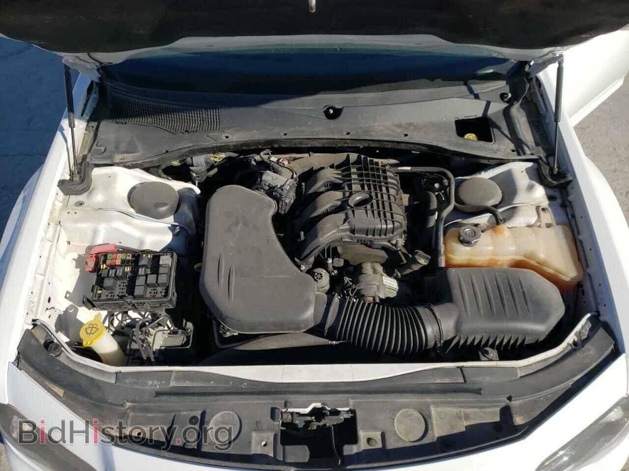 2014 CHRYSLER 300 - VIN: 2C3CCAGG6EH374360 - Фото 7