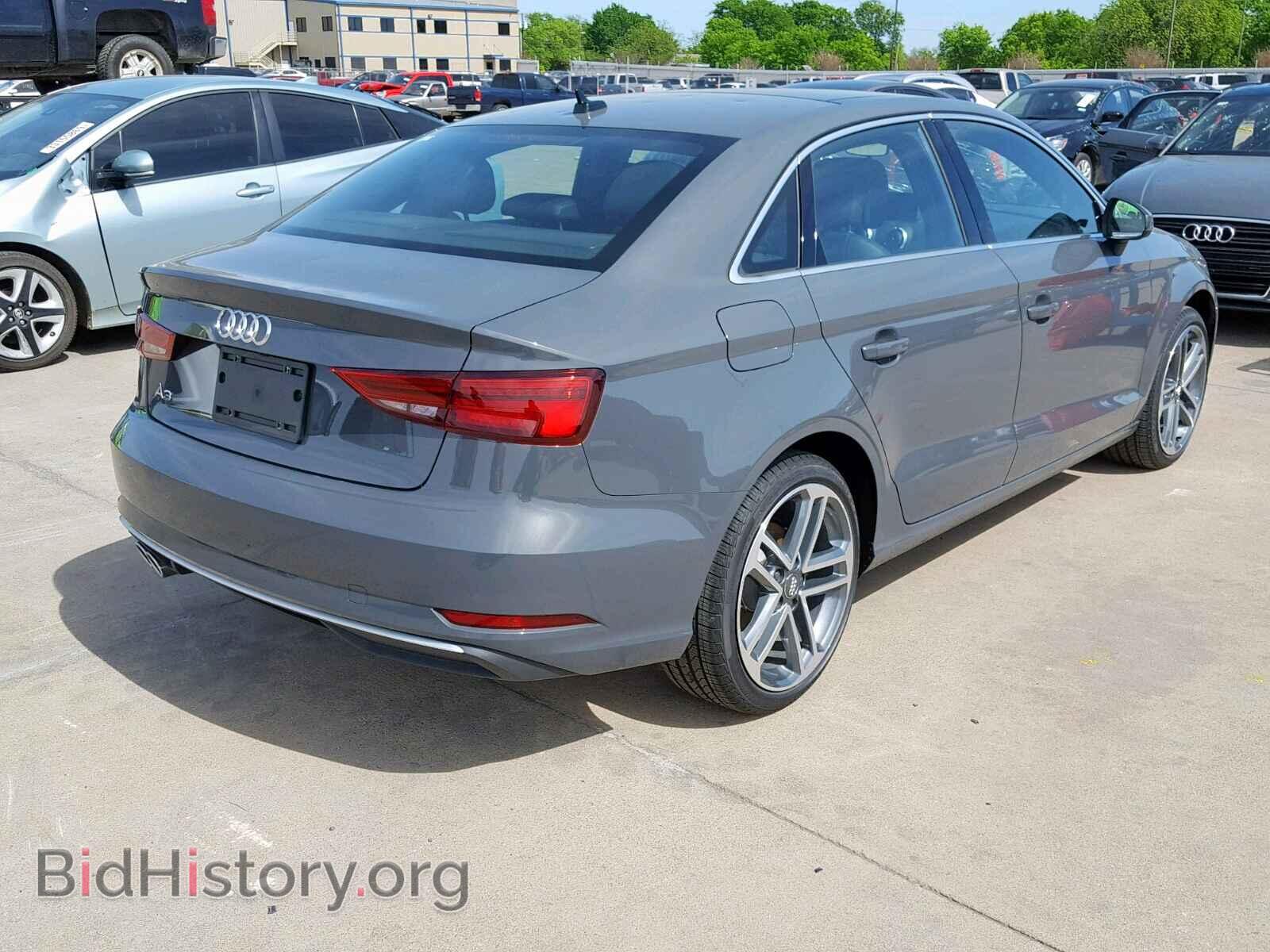 2019 AUDI A3 - VIN: WAUAUGFF6K1010233 - Фото 4