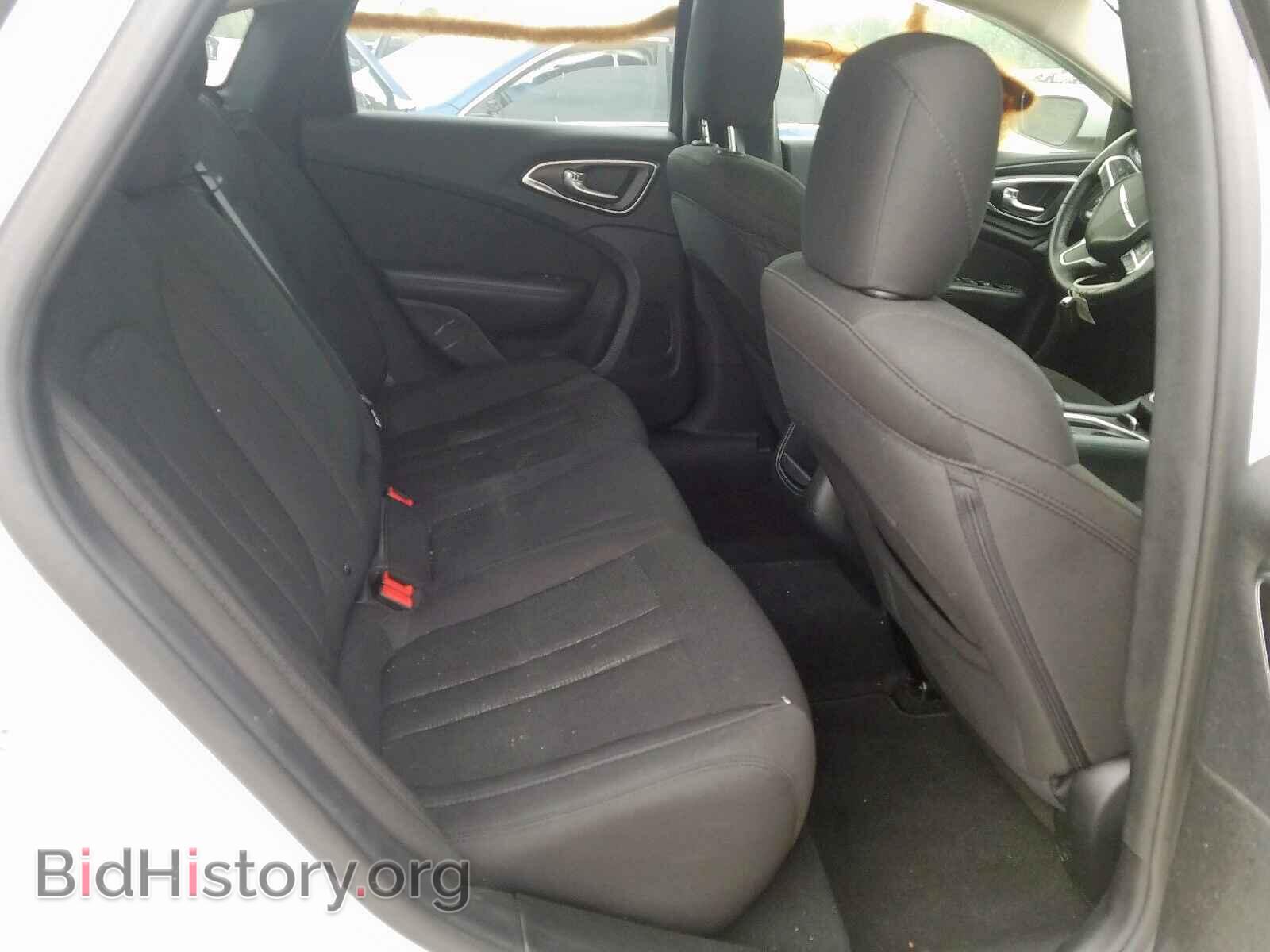 2016 CHRYSLER 200 - VIN: 1C3CCCAB5GN173021 - Photo 6