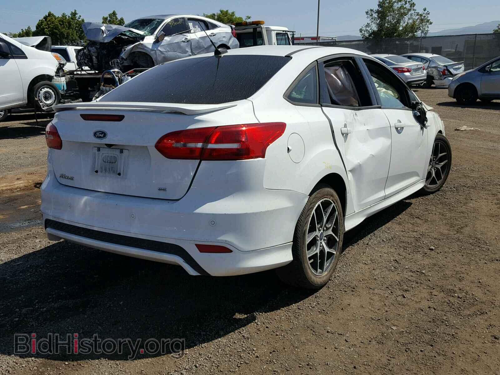 2016 FORD FOCUS - VIN: 1FADP3F2XGL246494 - Фото 4