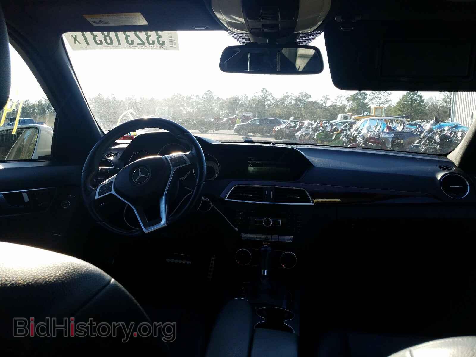 2013 MERCEDES-BENZ C-CLASS - VIN: WDDGF4HB0DR273571 - Фото 9