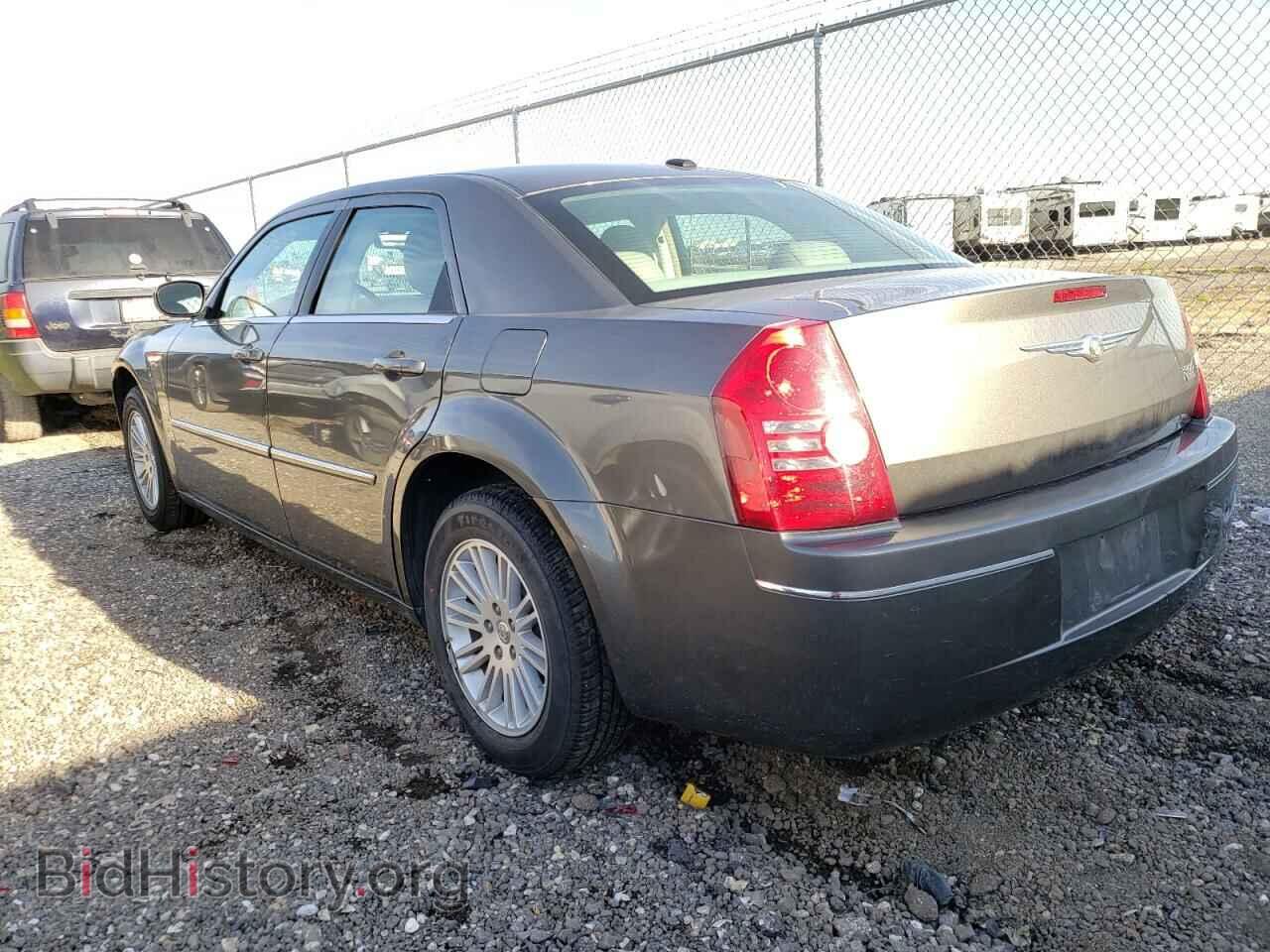 2009 CHRYSLER 300 - VIN: 2C3LA53V89H516182 - Фото 3