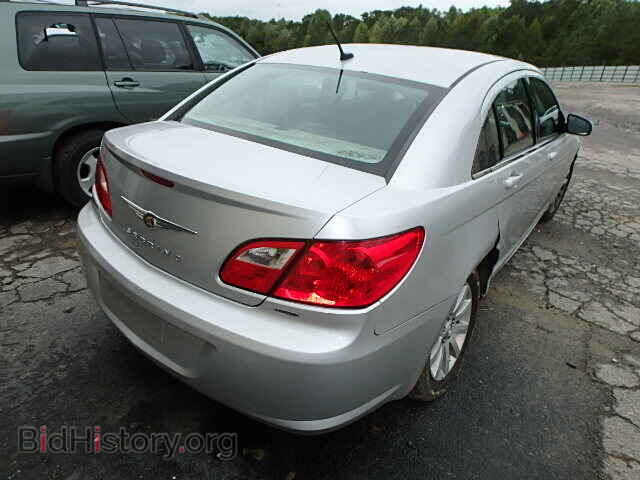 2010 CHRYSLER SEBRING - VIN: 1C3CC5FB3AN199936 - Фото 4