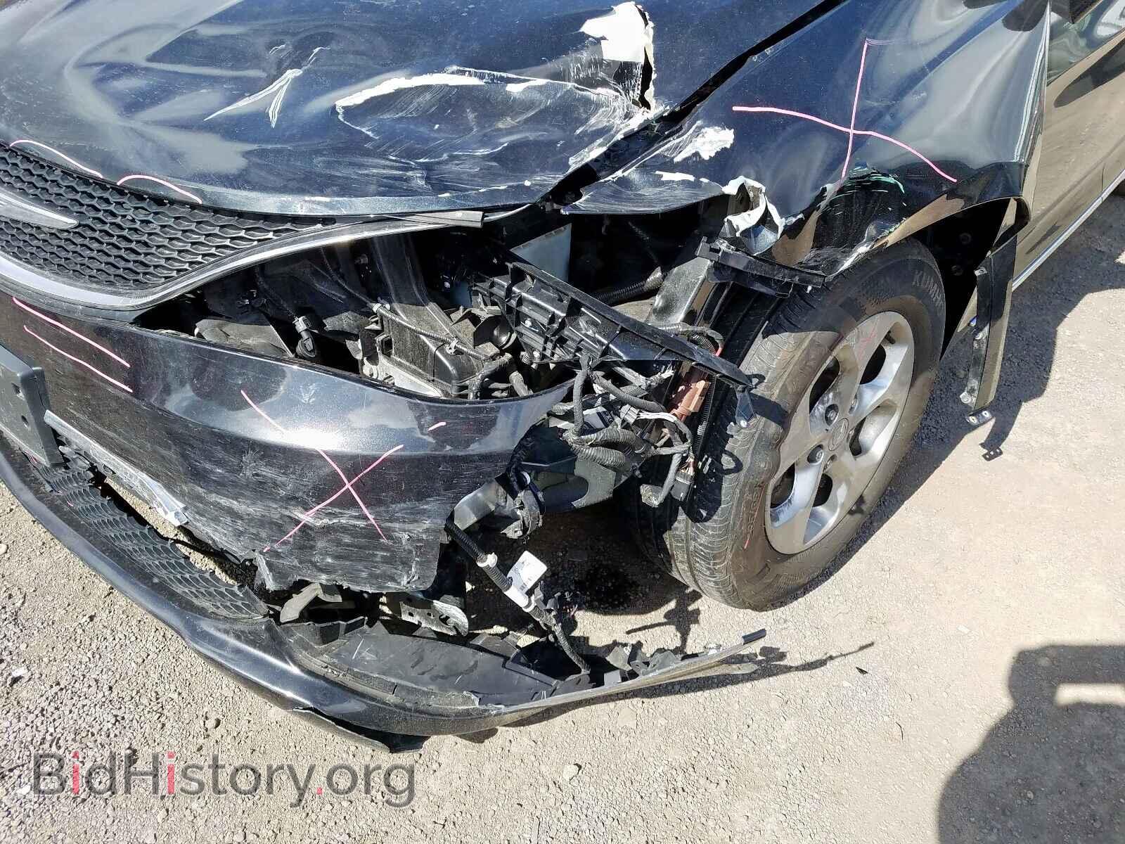 2017 CHRYSLER PACIFICA - VIN: 2C4RC1EGXHR541018 - Photo 9