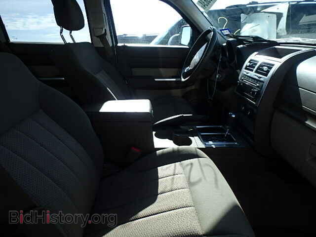 2010 DODGE NITRO - VIN: 1D4PT5GK6AW145894 - Photo 5
