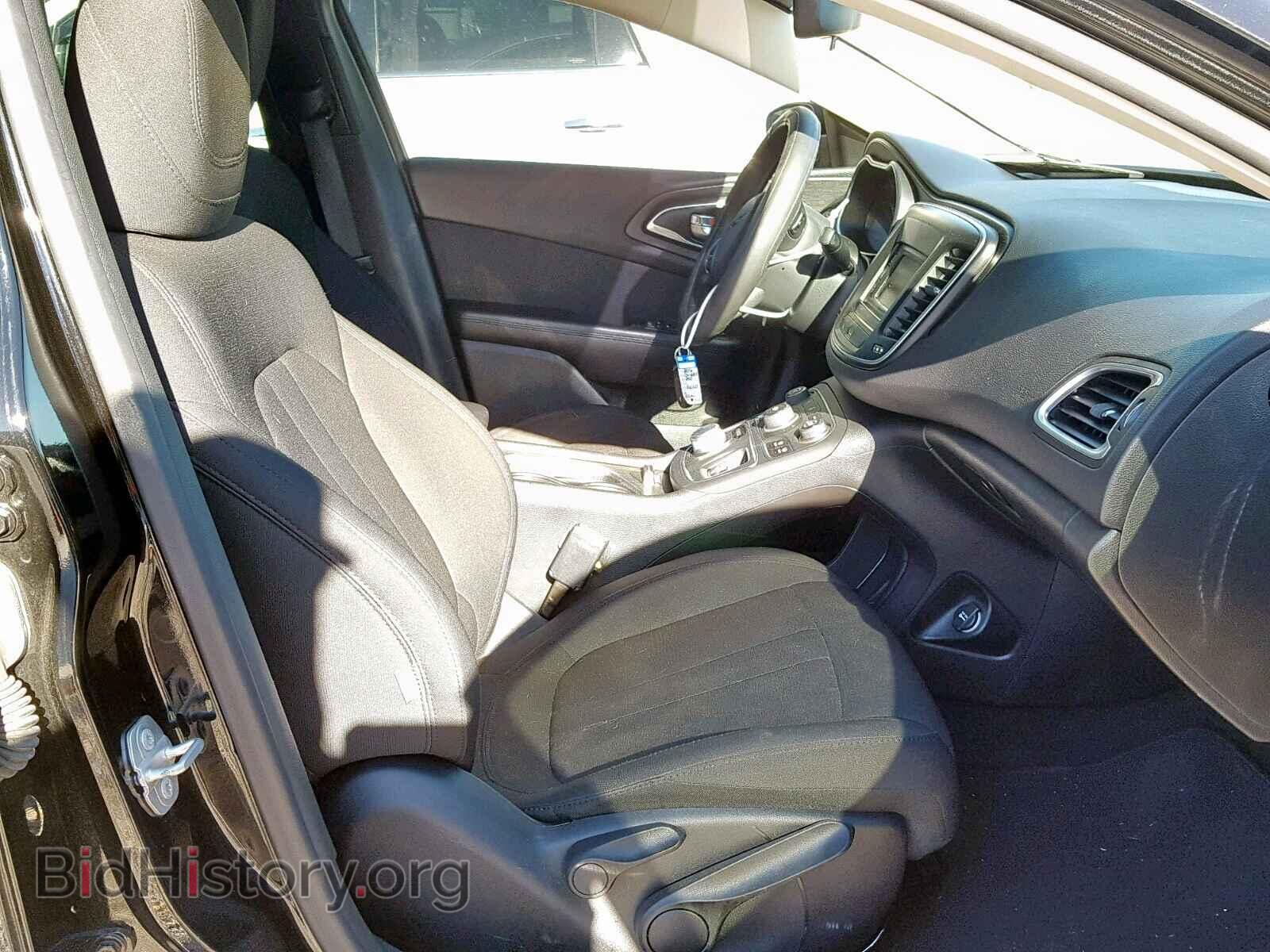 2016 CHRYSLER 200 - VIN: 1C3CCCAB9GN144718 - Photo 5