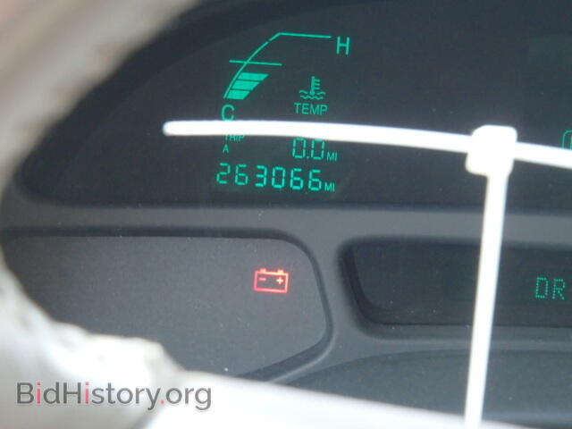 2003 CADILLAC DEVILLE - VIN: 1G6KD54Y43U266258 - Фото 8