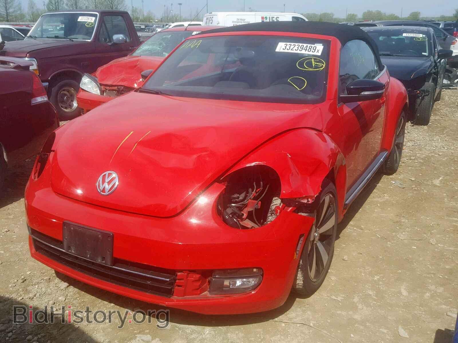 2013 VOLKSWAGEN BEETLE - VIN: 3VW8A7AT3DM803788 - Фото 2