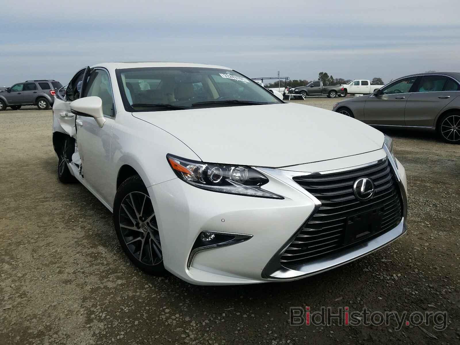 Photo JTHBK1GG7G2239229 - LEXUS ES350 2016