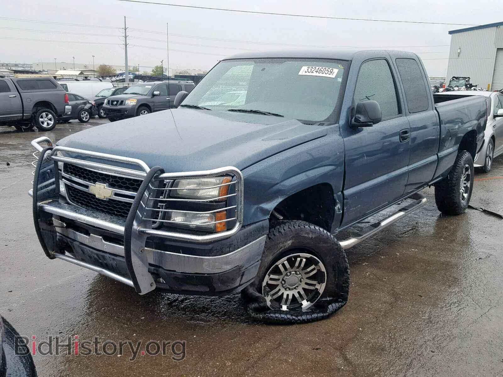 2006 CHEVROLET SILVERADO - VIN: 1GCEC19V06Z247590 - Фото 2