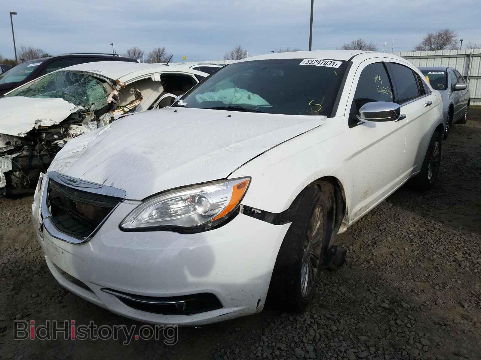 2011 CHRYSLER 200 - VIN: 1C3BC2FB9BN571761 - Фото 2