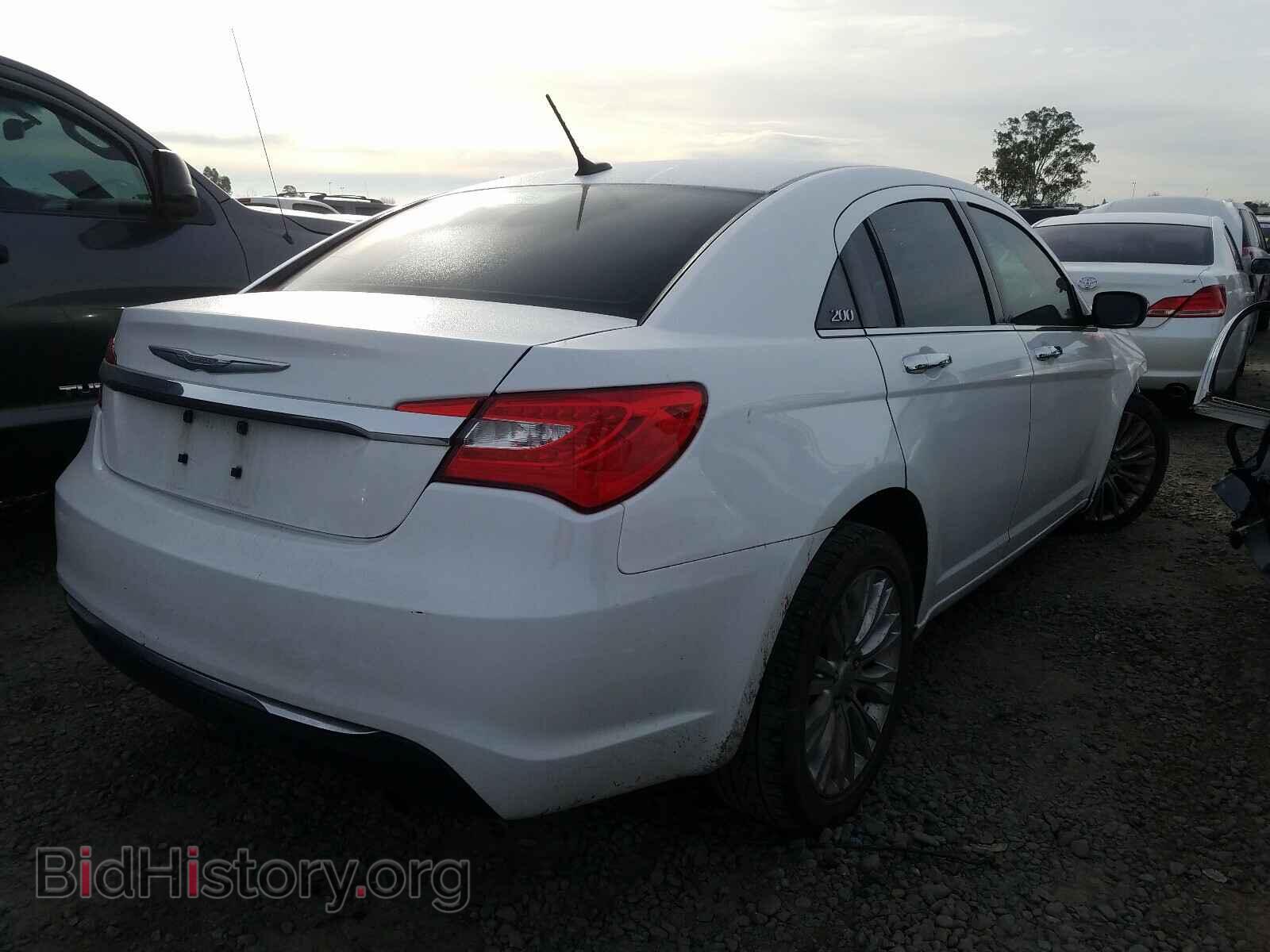 2011 CHRYSLER 200 - VIN: 1C3BC2FB9BN571761 - Фото 4