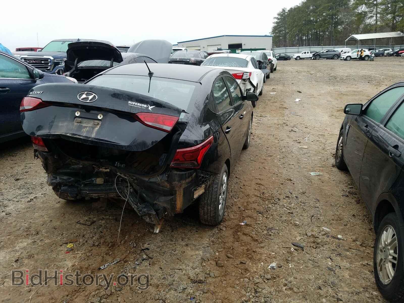 2019 HYUNDAI ACCENT - VIN: 3KPC24A32KE056331 - Фото 4