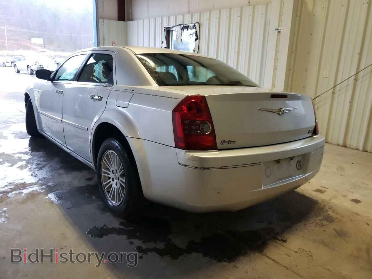 2010 CHRYSLER 300 - VIN: 2C3CA4CD1AH173768 - Фото 3