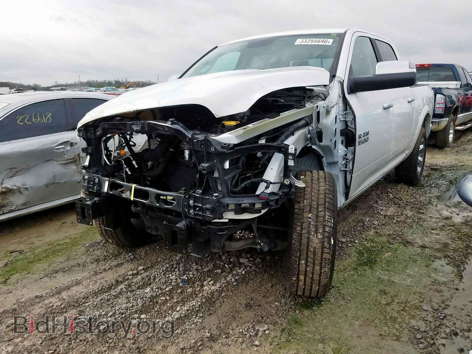 2017 RAM 1500 - VIN: 1C6RR7NM3HS882242 - Photo 2