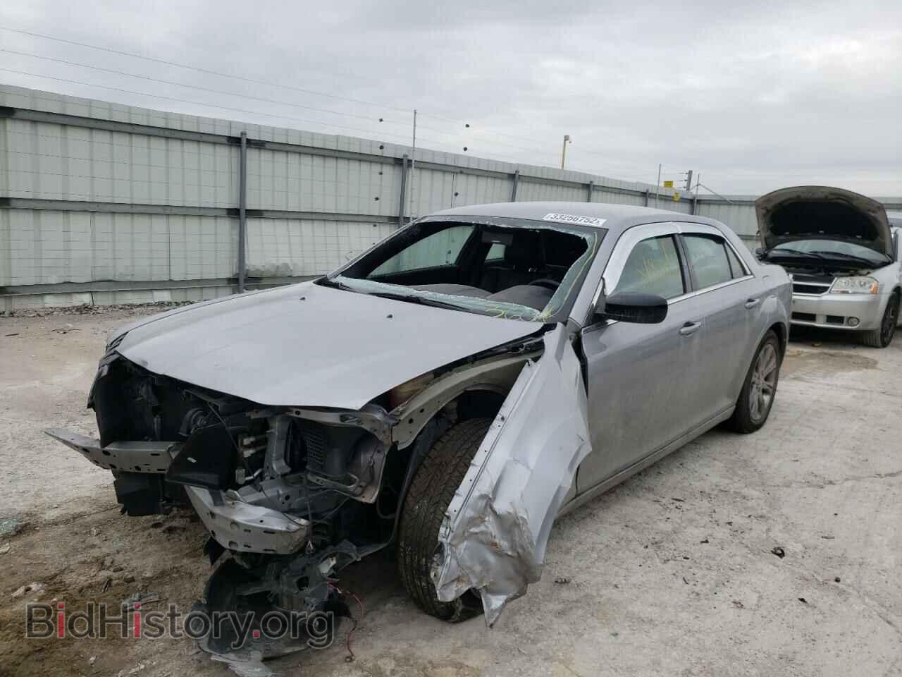 2013 CHRYSLER 300 - VIN: 2C3CCAGG0DH603744 - Фото 2