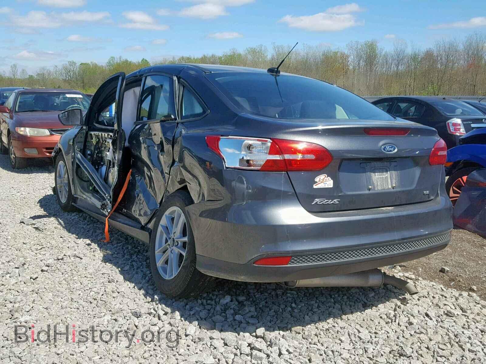 2018 FORD FOCUS SE - VIN: 1FADP3F23JL203249 - Фото 3