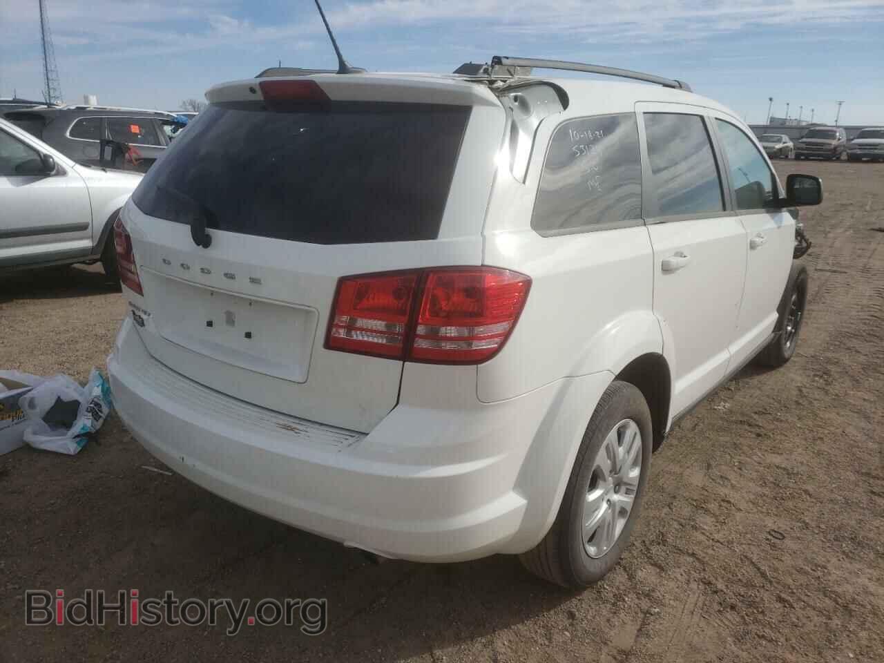 2018 DODGE JOURNEY - VIN: 3C4PDCAB9JT182872 - Фото 4