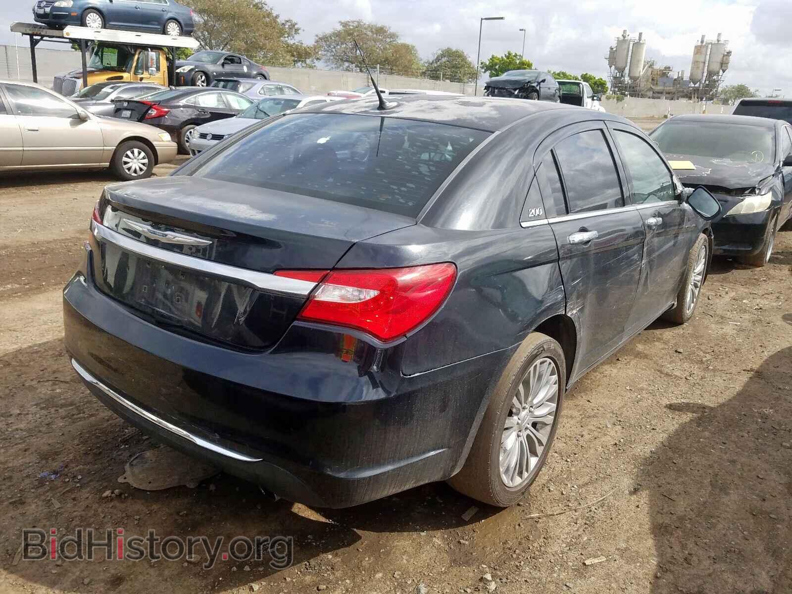 2011 CHRYSLER 200 - VIN: 1C3BC2FG3BN516721 - Фото 4