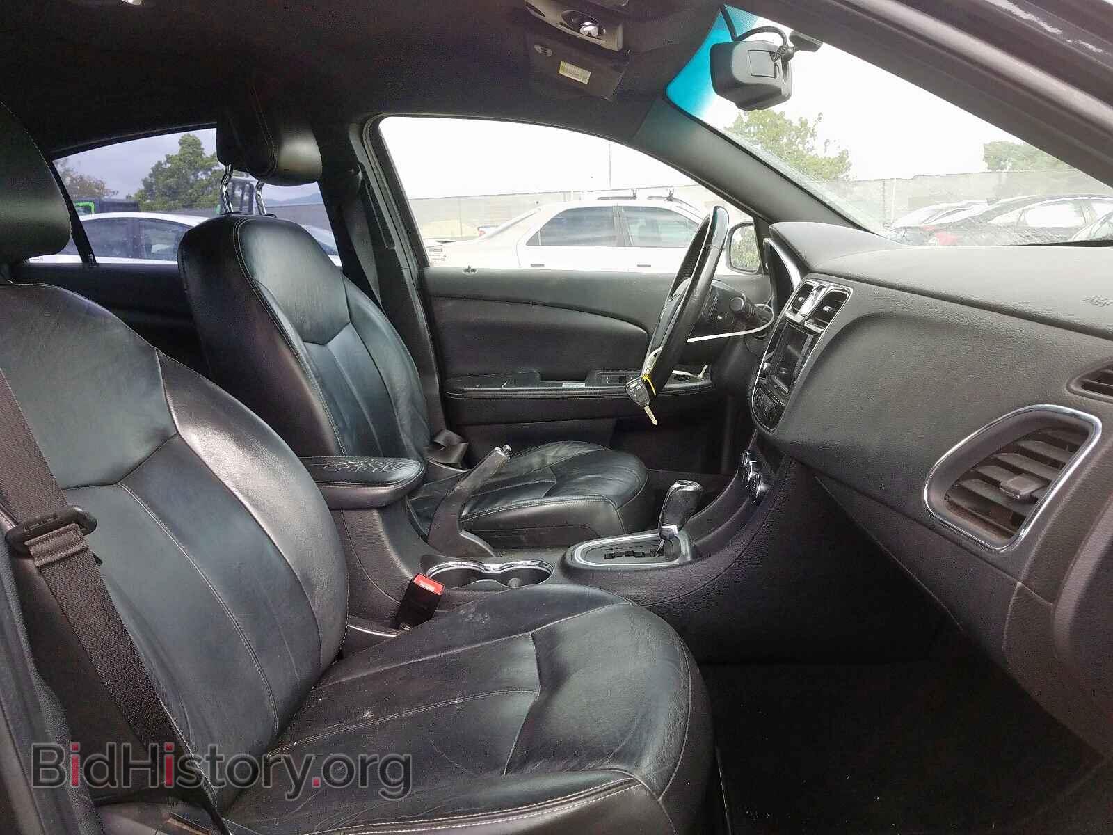 2011 CHRYSLER 200 - VIN: 1C3BC2FG3BN516721 - Фото 5