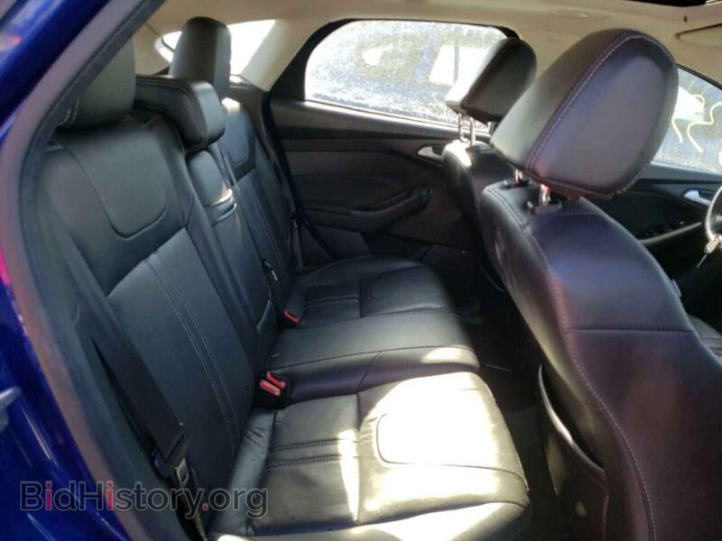 2012 Ford FOCUS (VIN 1FAHP3M21CL393401) — фото 6 из 10