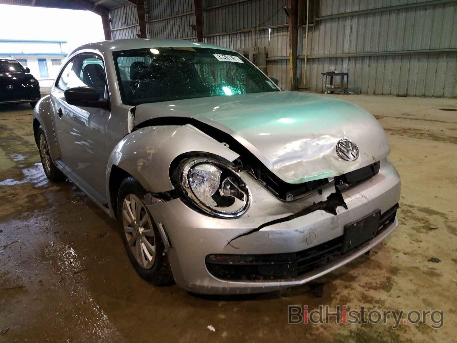 Photo 3VWFP7AT1DM644565 - VOLKSWAGEN BEETLE 2013