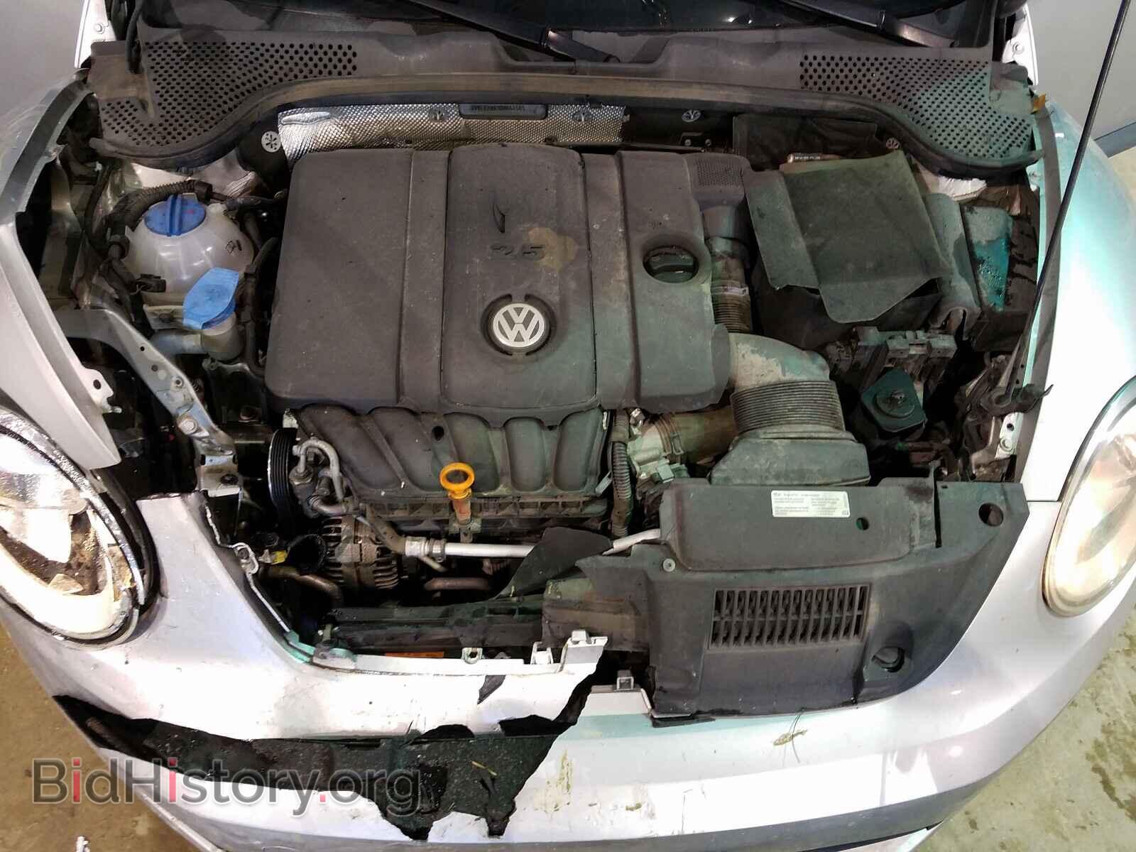 2013 VOLKSWAGEN BEETLE - VIN: 3VWFP7AT1DM644565 - Фото 7
