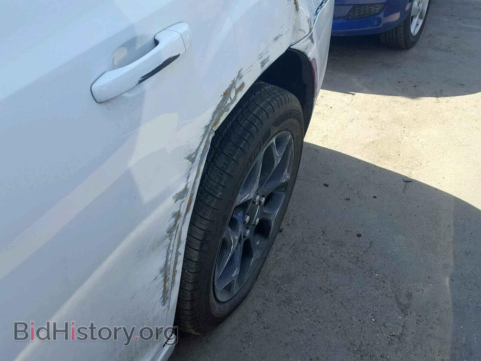 2019 CHRYSLER 300 - VIN: 2C3CCAGG5KH517407 - Фото 9