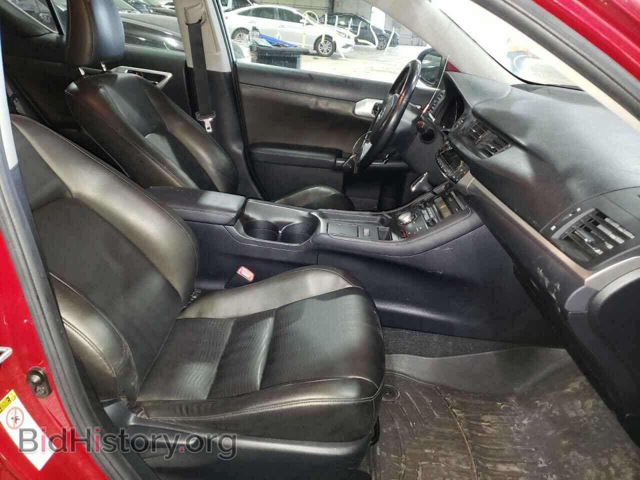 2011 LEXUS CT 200 - VIN: JTHKD5BH7B2008129 - Photo 5