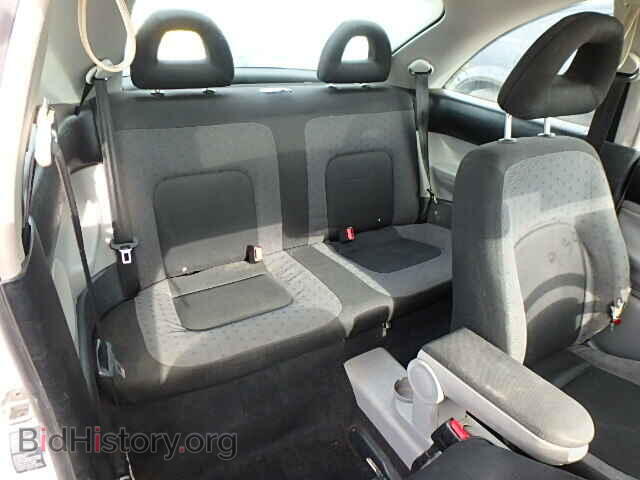 2000 VOLKSWAGEN BEETLE - VIN: 3VWCA21C8YM489932 - Фото 6