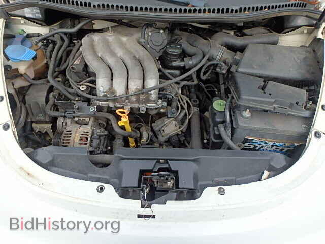 2000 VOLKSWAGEN BEETLE - VIN: 3VWCA21C8YM489932 - Фото 7