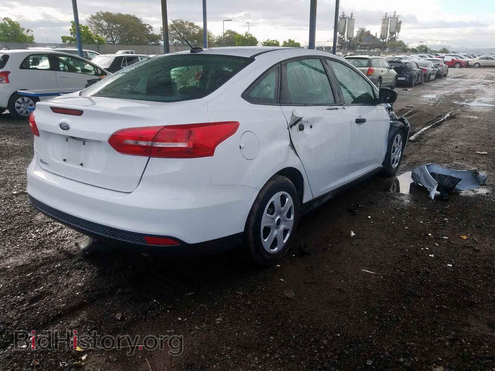 2017 FORD FOCUS - VIN: 1FADP3E24HL258241 - Фото 4