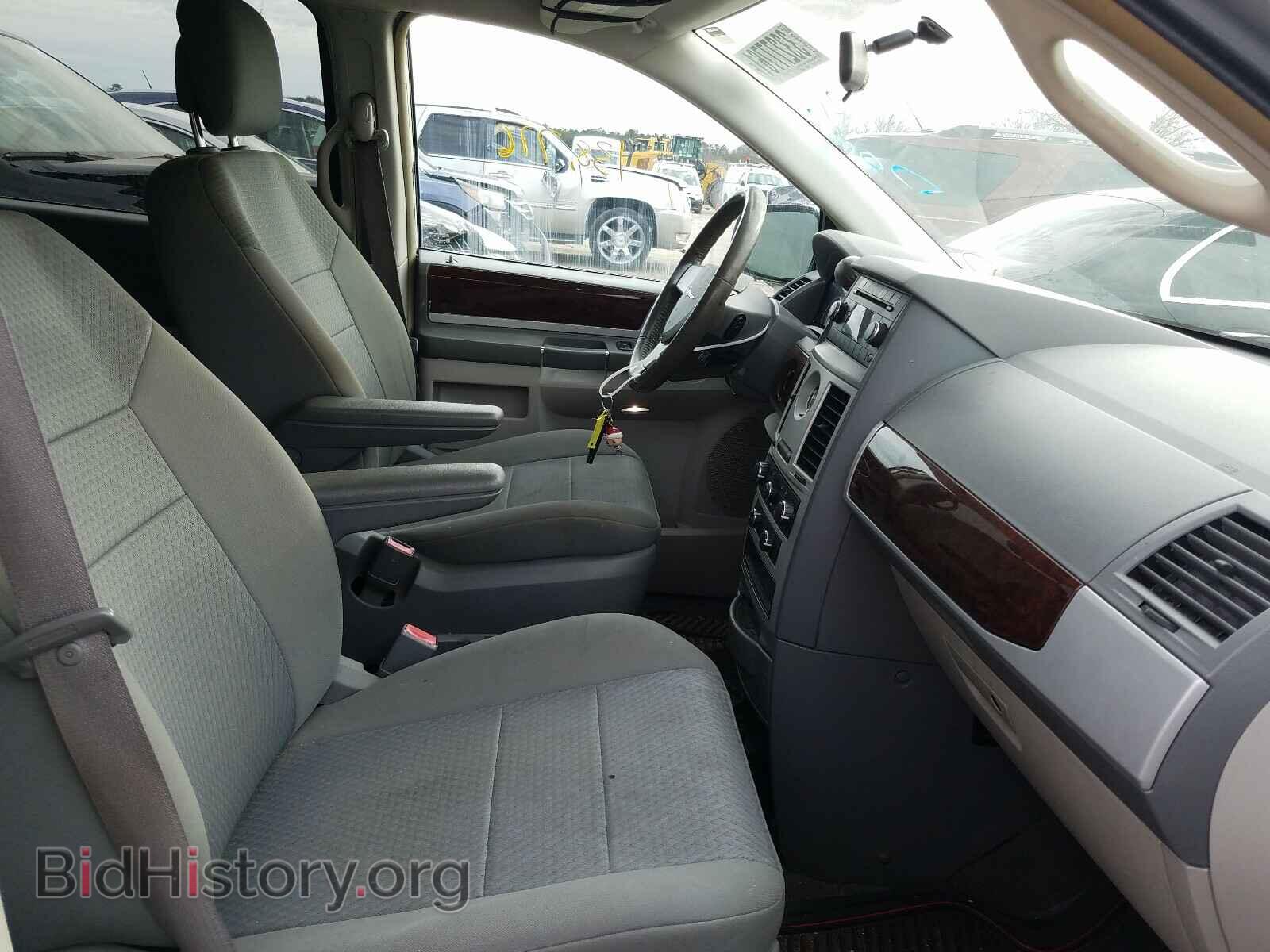 2010 CHRYSLER MINIVAN - VIN: 2A4RR5D18AR373379 - Photo 5