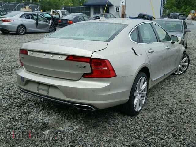 2017 VOLVO S90 - VIN: YV1A22ML8H1001606 - Фото 4