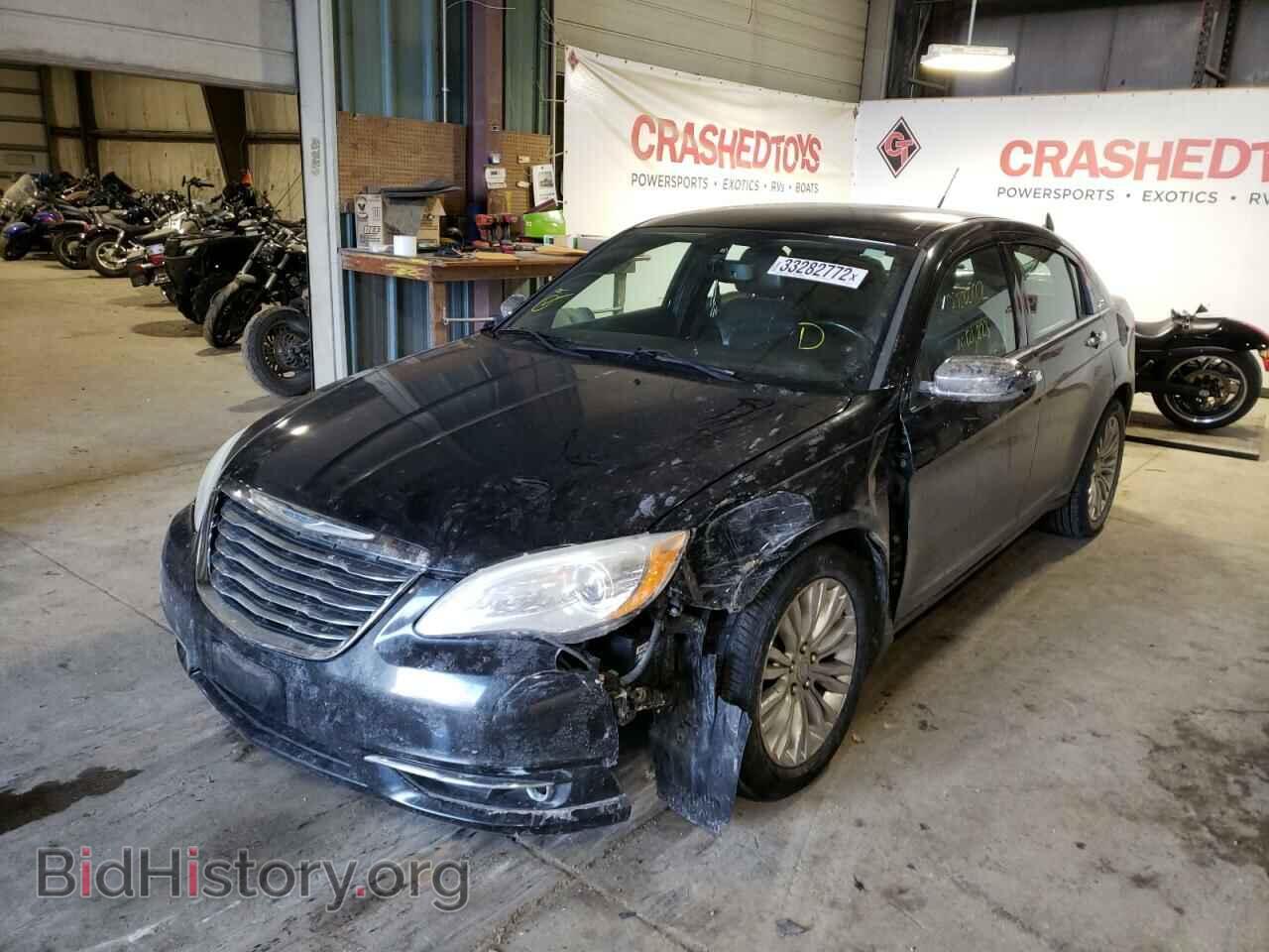 2011 CHRYSLER 200 - VIN: 1C3BC2FG1BN517933 - Фото 2