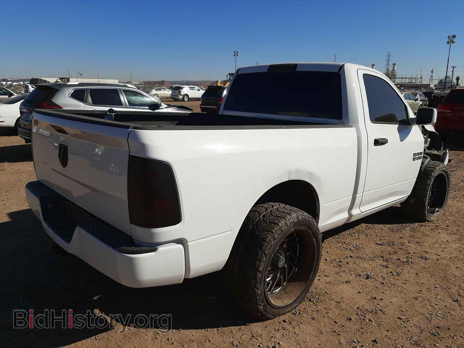 2017 RAM 1500 - VIN: 3C6JR6AG2HG731018 - Photo 4