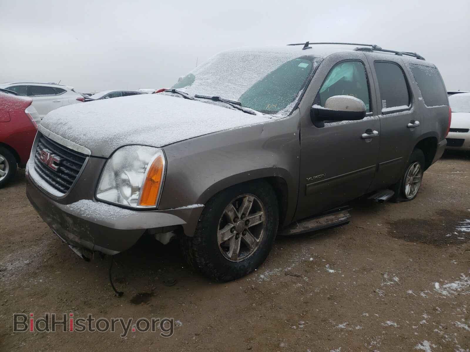 2011 GMC YUKON - VIN: 1GKS2CE03BR329906 - Фото 2