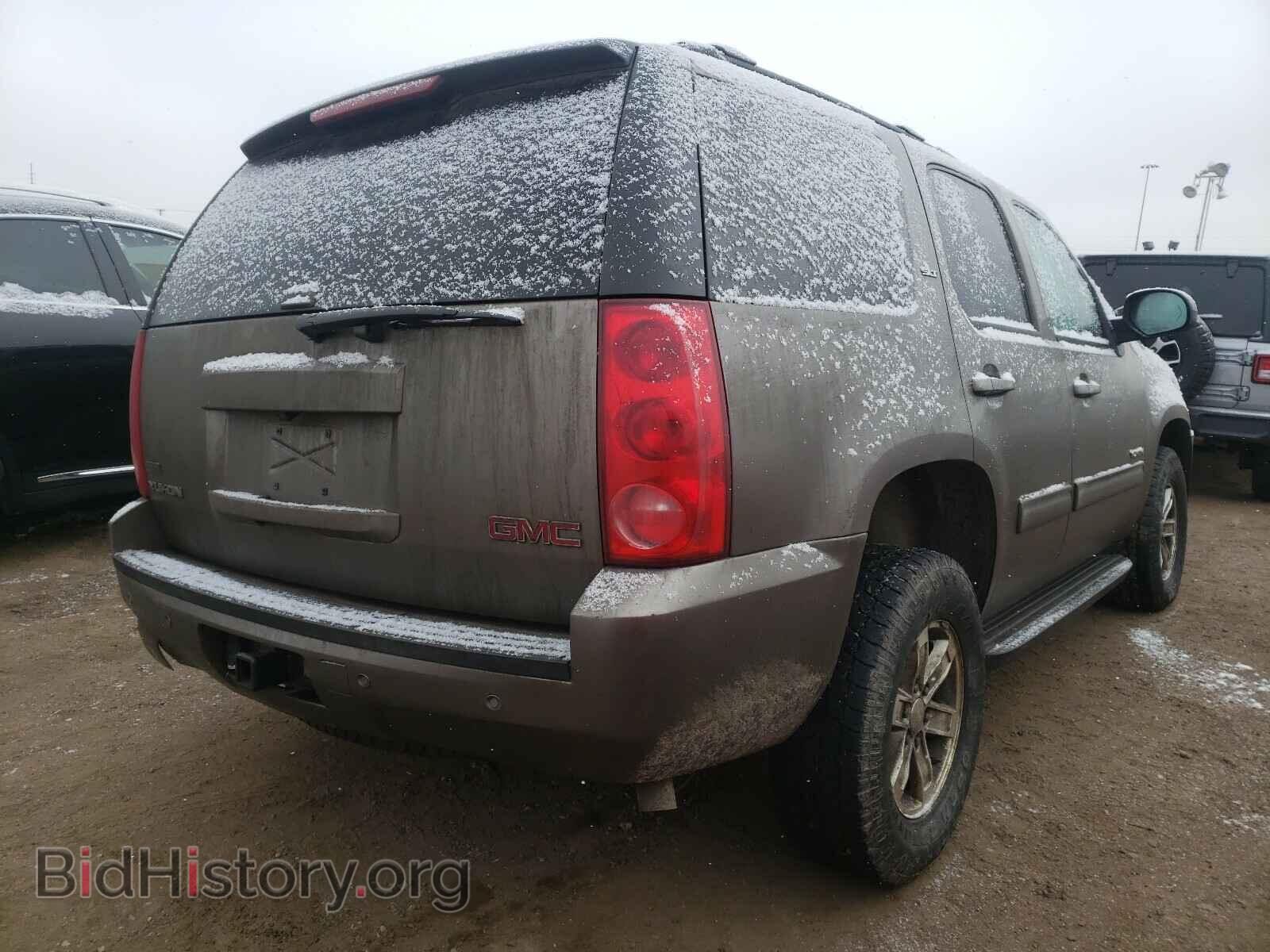 2011 GMC YUKON - VIN: 1GKS2CE03BR329906 - Фото 4